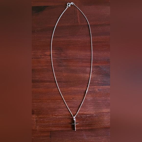 Jewelry - 14k 585 Solid White Gold Italy Cross Necklace